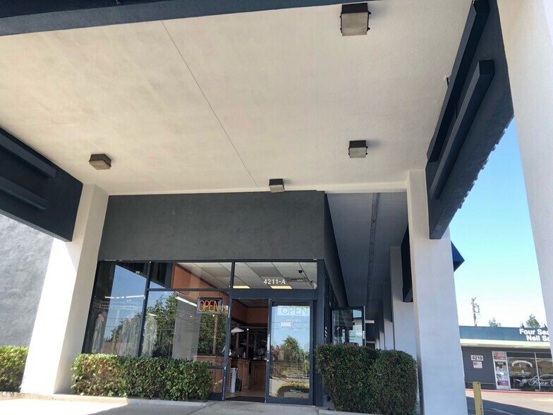 More Photos Of 4211-4239 Arden Way, Sacramento Unknown For Lease