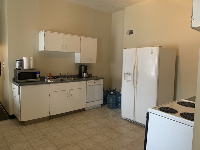 More Photos Of 910 Plum St, Cincinnati Loft Creative Space For Sale