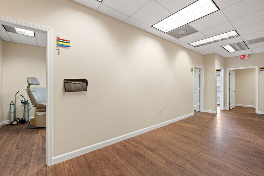 More Photos Of 923-931 37th Pl, Vero Beach Medical For Lease