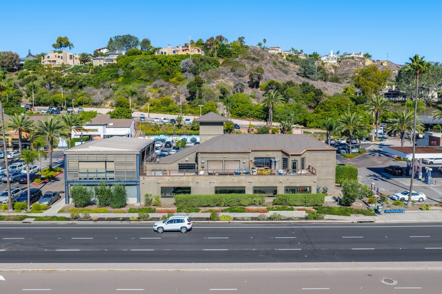 More Photos Of 2730 Via de la Valle, Del Mar Restaurant For Lease