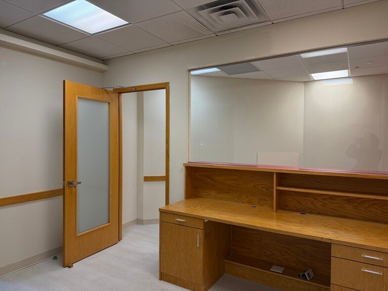 More Photos Of 139-149 Centre St, New York Medical For Sale