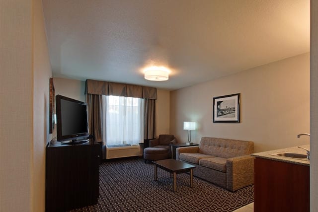 More Photos Of 43719 17th St W, Lancaster Hotel For Sale