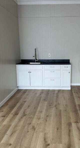 More Photos Of 2107 Whitesburg Dr SE, Huntsville Storefront For Lease