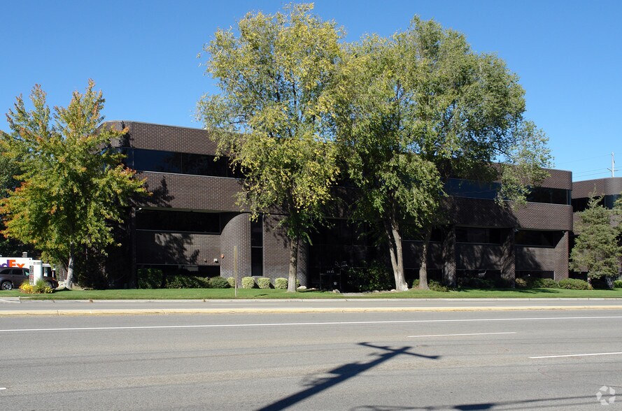 More Photos Of 3950 S 700 E, Salt Lake City Unknown For Lease