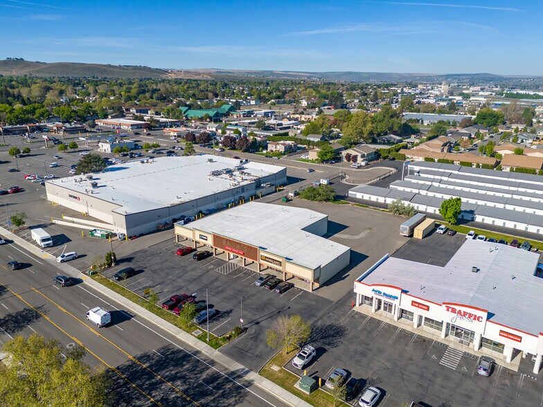 More Photos Of 513 N Edison St, Kennewick Storefront For Sale