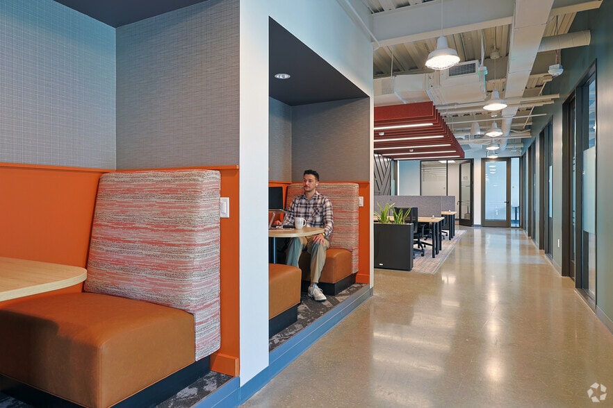 More Photos Of 2105 E Martin Luther King Jr Blvd, Austin Coworking Space