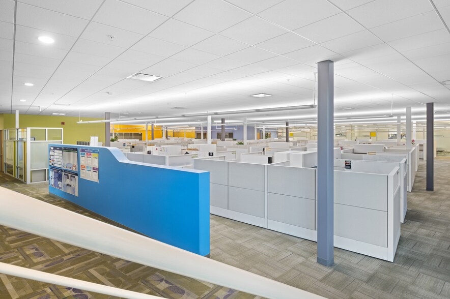 More Photos Of 4551 Great America Pky, Santa Clara Research And Development For Lease