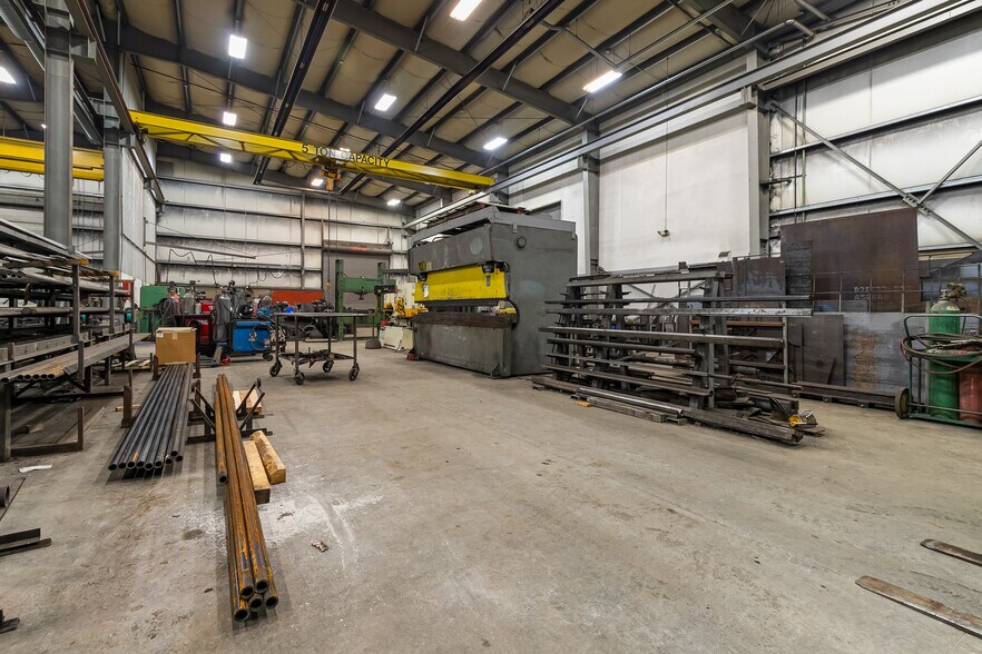 More Photos Of 7135 Delta Line Rd, Ferndale Warehouse For Sale