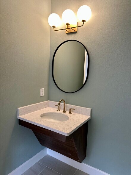 More Photos Of McKendree Rd, San Antonio Office For Sale