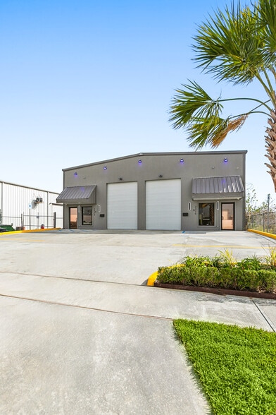 More Photos Of 2326 Helena St, Kenner Industrial For Sale