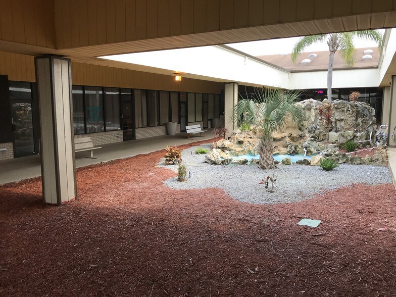 More Photos Of 10730 US Hwy 19, Port Richey Restaurant For Sale