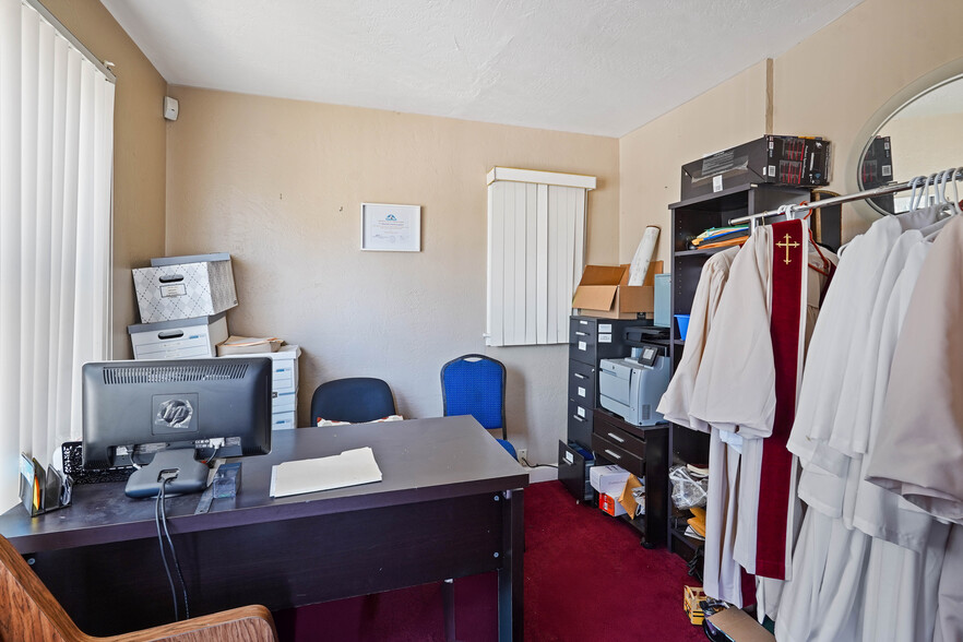 More Photos Of 2703 California St, Berkeley Religious Facility For Sale