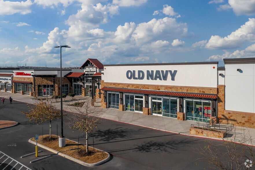 More Photos Of 415 W Loop 1604 S, San Antonio Unknown For Lease