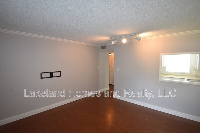 More Photos Of 1005 S New York Ave, Lakeland Apartments For Sale