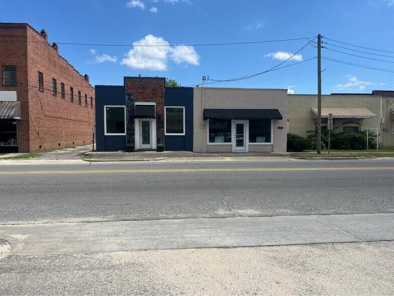 Primary Photo Of 47 S Ingold Ave, Garland General Retail For Sale