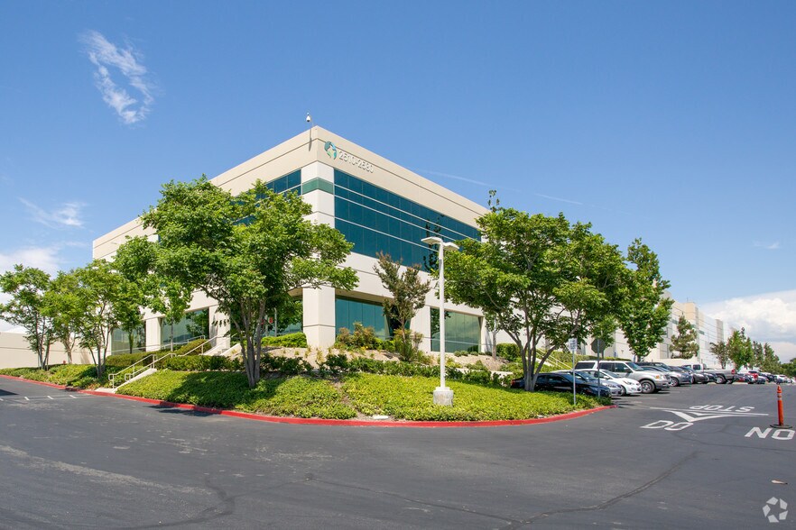 Primary Photo Of 2510-2580 W Walnut Ave, Rialto Distribution For Lease