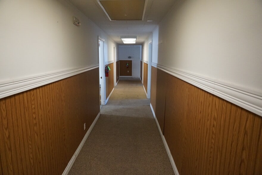 More Photos Of 607 5th St, Prosser General Retail For Sale