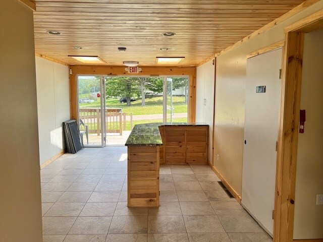 More Photos Of 173 Friendsville Rd, Mc Henry Restaurant For Lease