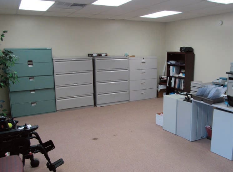 More Photos Of 300-302 Edmund St, East Peoria Warehouse For Sale