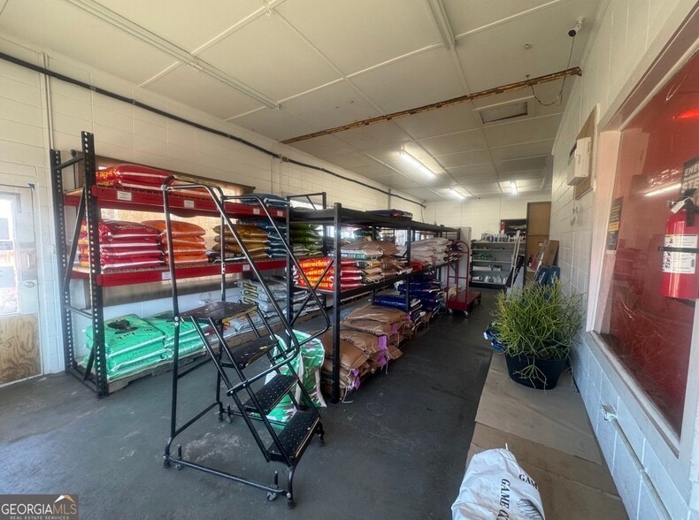 More Photos Of 2886 GA Highway 117, Cadwell General Retail For Sale