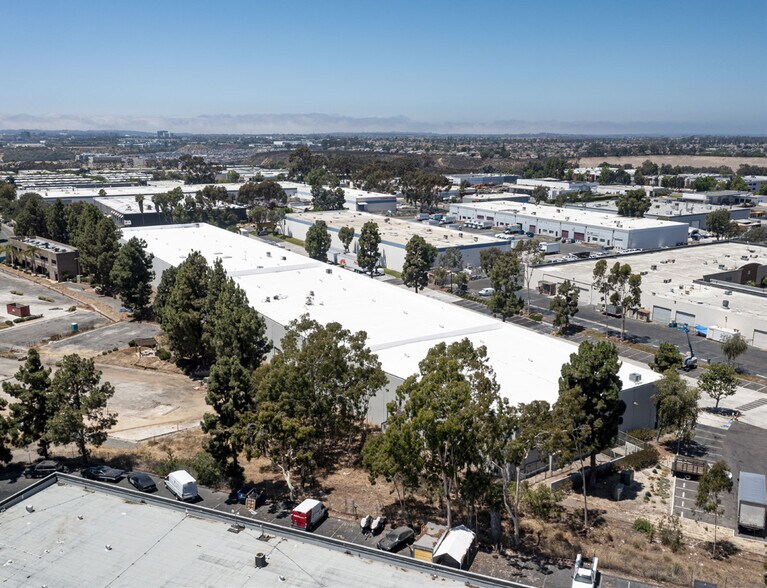 More Photos Of 9340 Cabot Dr, San Diego Warehouse For Lease