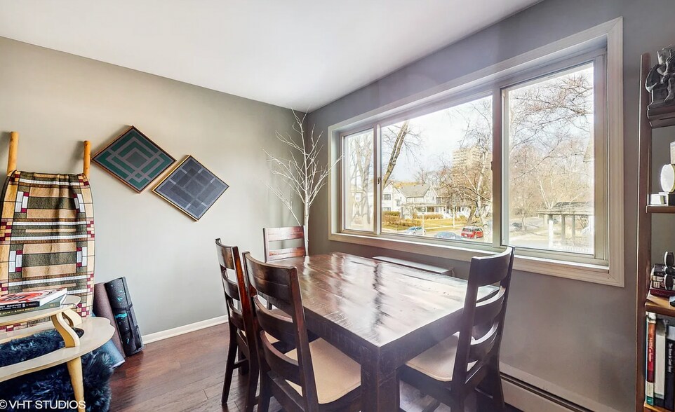 More Photos Of 950 Washington Blvd, Oak Park Apartments For Sale