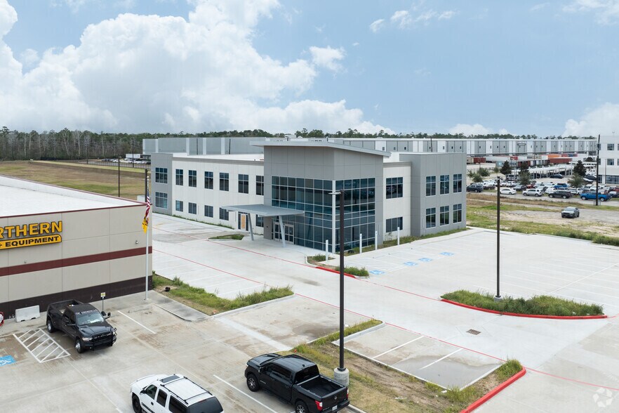 More Photos Of 18760 US 59 N hwy, Humble Medical For Lease