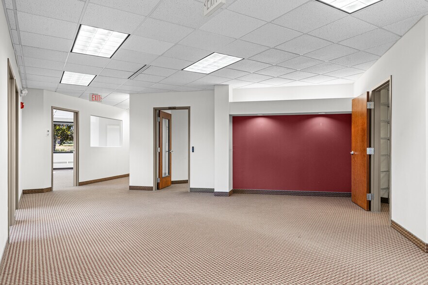 More Photos Of 24610 Detroit Rd, Westlake Office For Sale