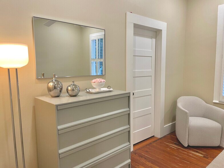 More Photos Of 216 Church St, Pensacola Office Residential For Sale
