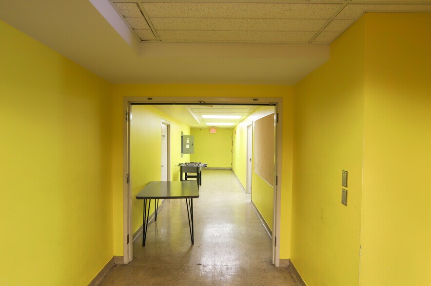 More Photos Of 184 Salem Ave, Dayton Office Residential For Lease