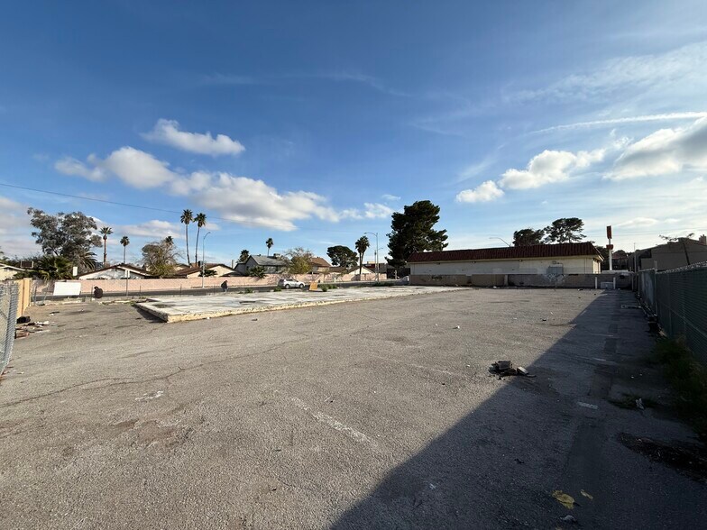 More Photos Of 4855 McLeod Dr, Las Vegas Land For Sale