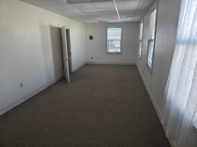 More Photos Of 1515 S Salcedo St, New Orleans Office For Lease