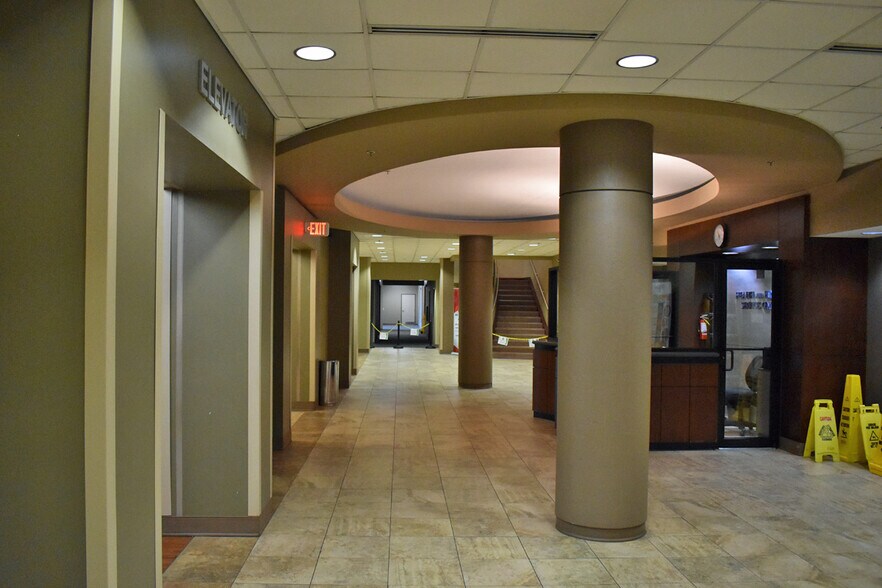 More Photos Of 2100 Comer Ave, Columbus Medical For Lease