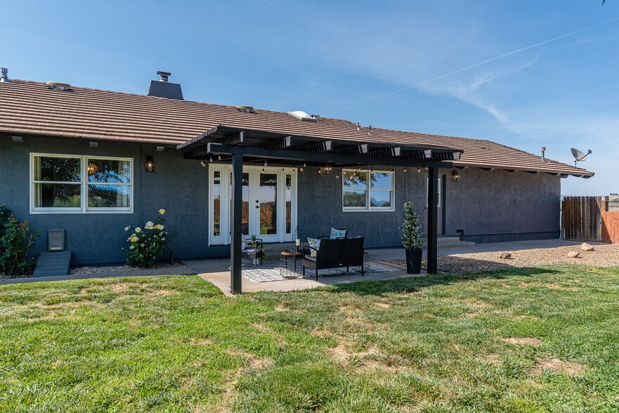 More Photos Of 7790 Airport Rd, Paso Robles Land For Sale