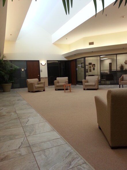 More Photos Of 1999 Wabash Ave, Springfield Office For Sale