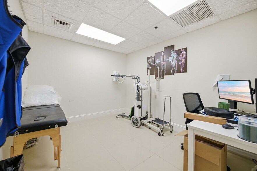 More Photos Of 433 SW 10th St, Ocala Medical For Sale