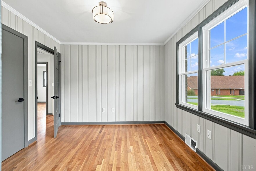 More Photos Of 7609 Timberlake Rd, Lynchburg Office For Sale