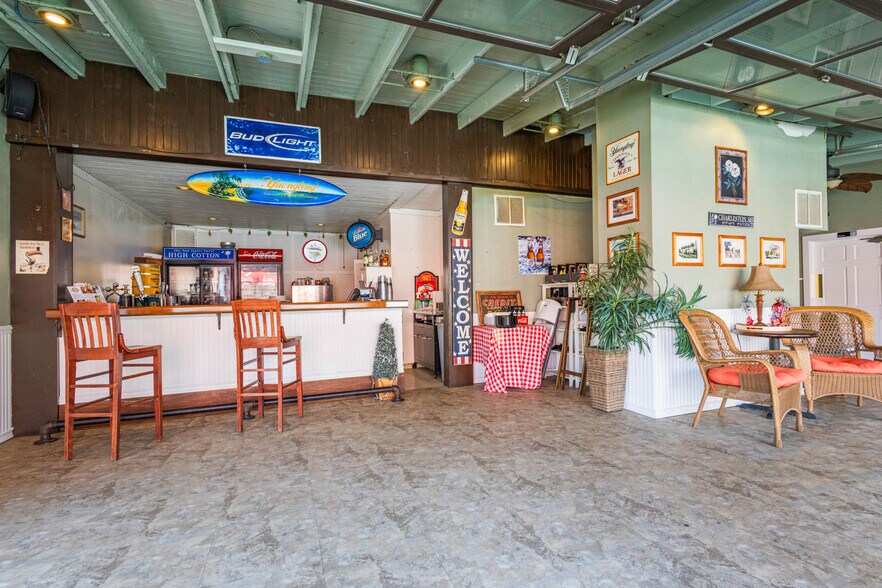 More Photos Of 20 Center St, Batavia Restaurant For Sale