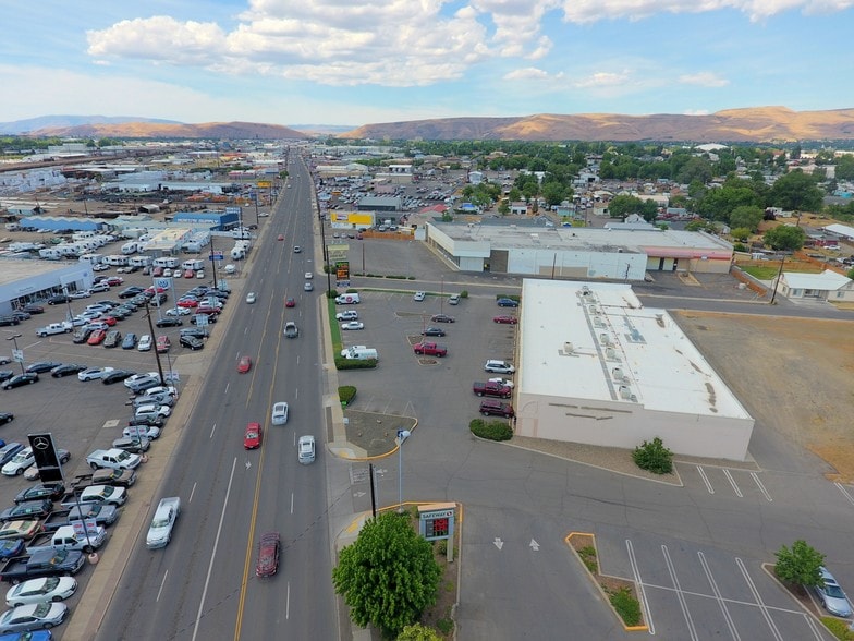 More Photos Of 1731 S 1st St, Yakima Freestanding For Lease