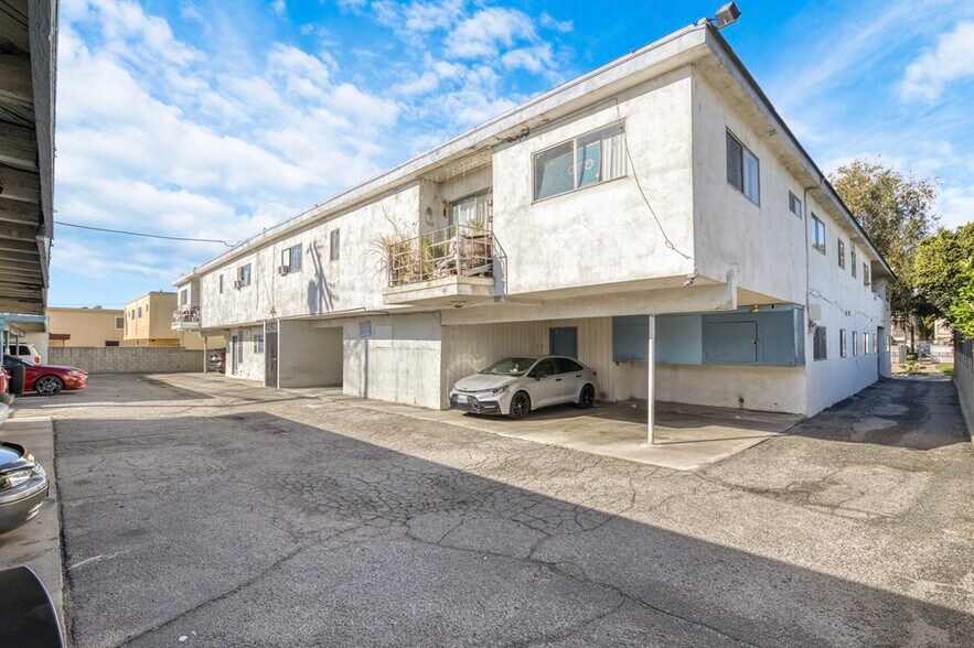 More Photos Of 8750 Owensmouth Ave, Canoga Park Apartments For Sale
