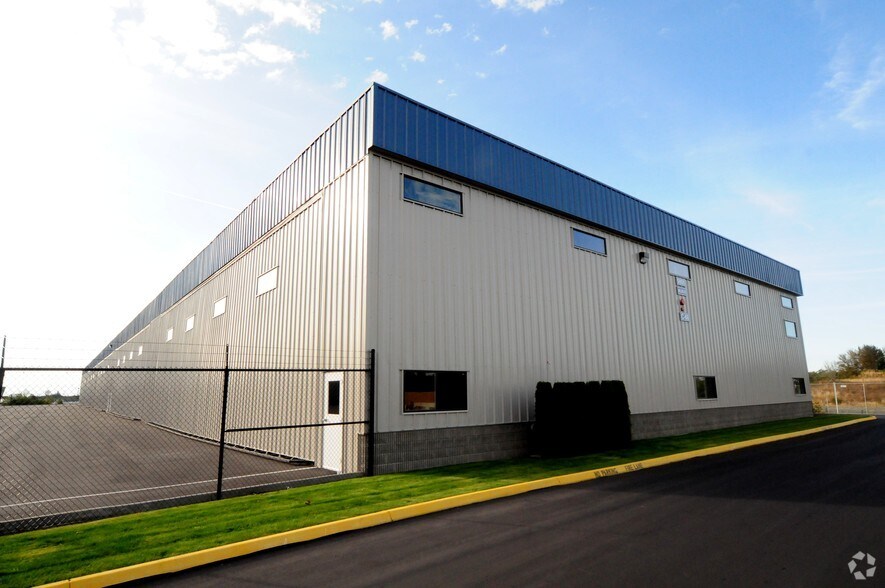 More Photos Of 9800 29th Ave W, Everett Airplane Hangar For Lease