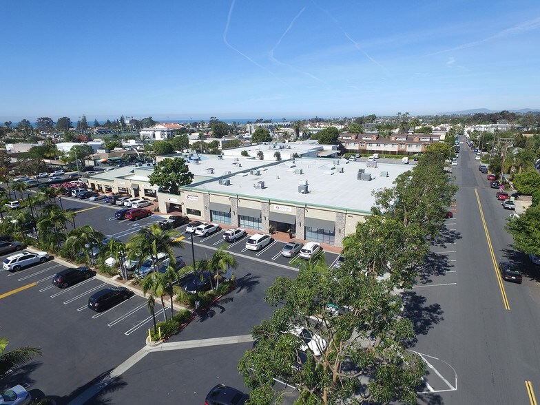 More Photos Of 2800-2820 Roosevelt St, Carlsbad General Retail For Lease