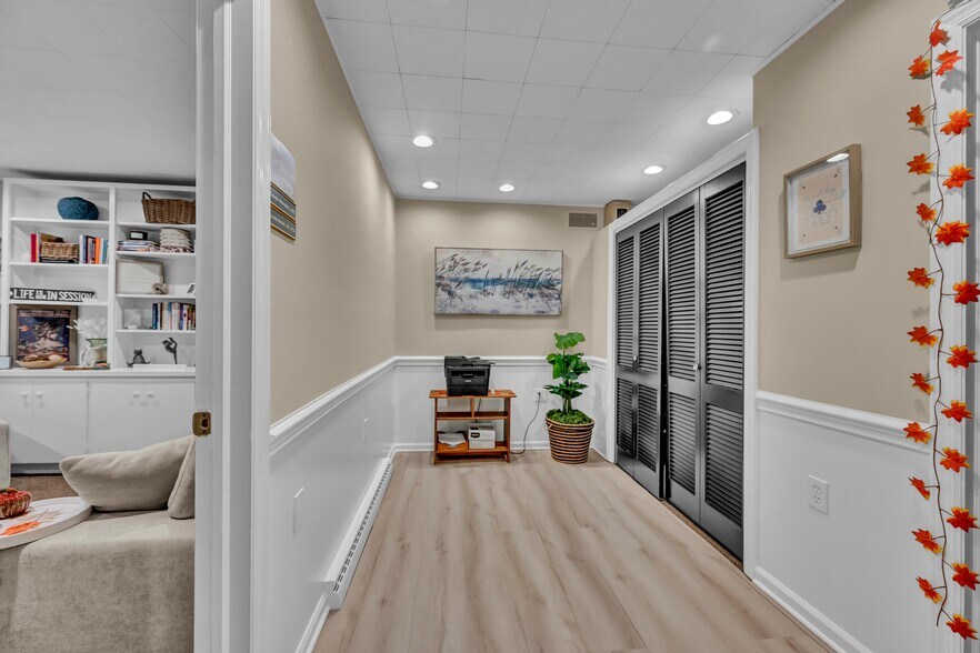 More Photos Of 172 Mount Pleasant Rd, Newtown Medical For Lease