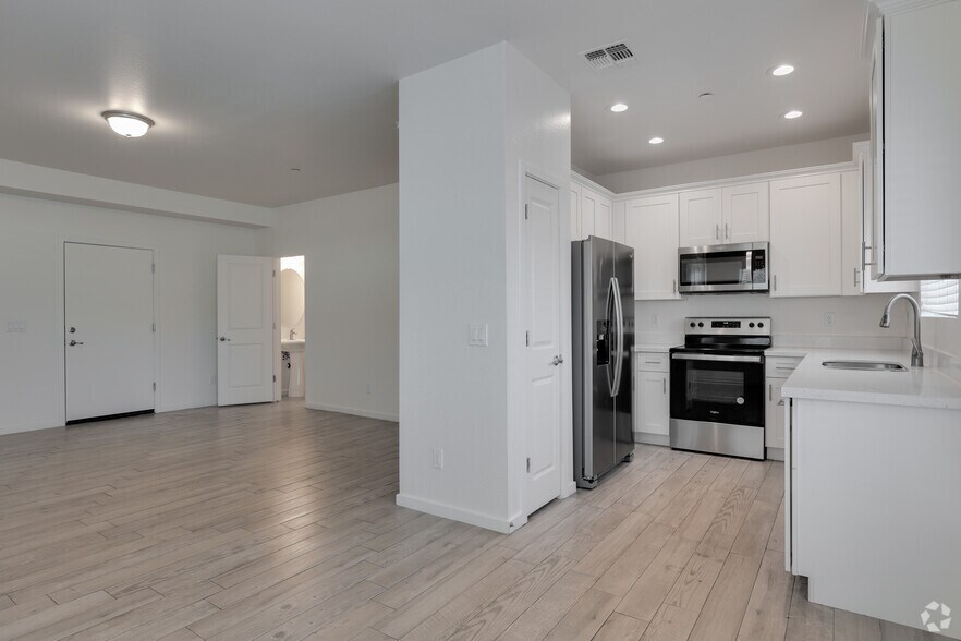 More Photos Of 701 N McQueen Rd, Chandler Apartments For Sale