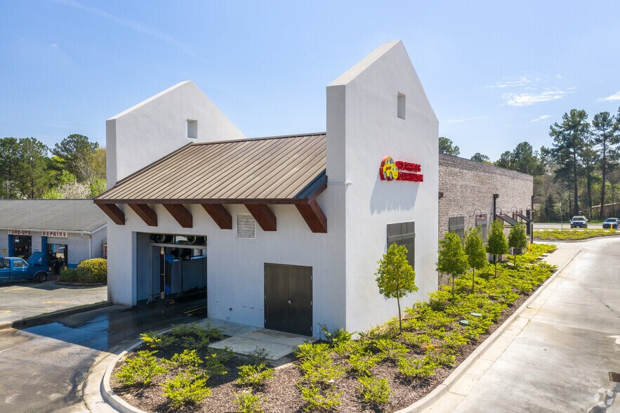 Primary Photo Of 3950 Northside Dr, Macon-Bibb Carwash For Sale