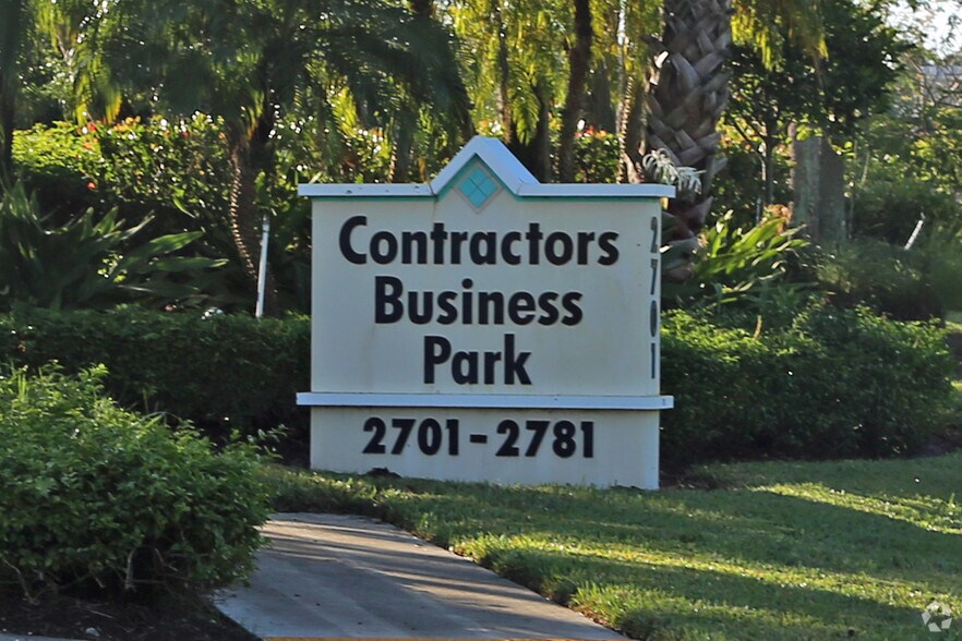 More Photos Of 2753 Vista Pky, West Palm Beach Light Distribution For Lease