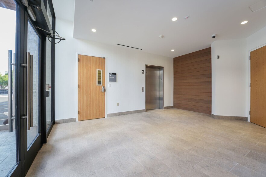 More Photos Of 2900 Richmond Ave, Houston Medical For Lease