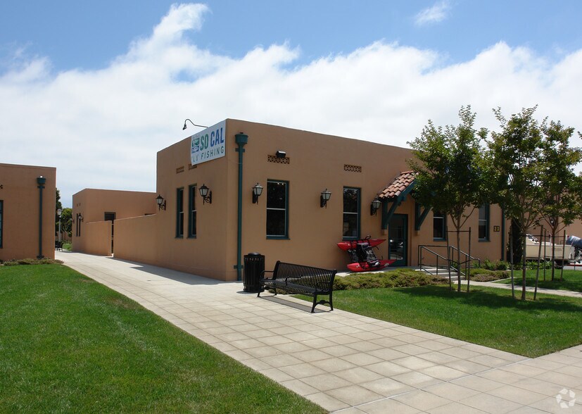 More Photos Of 2820 Historic Decatur Rd, San Diego Unknown For Lease