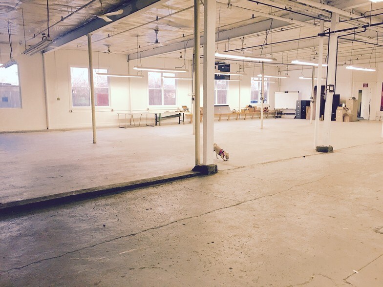 More Photos Of 55-R Pawtucket Ave, Rumford Warehouse For Sale