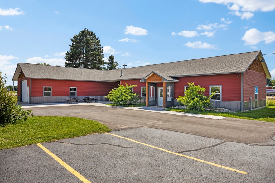 More Photos Of , Gaylord Unknown For Sale